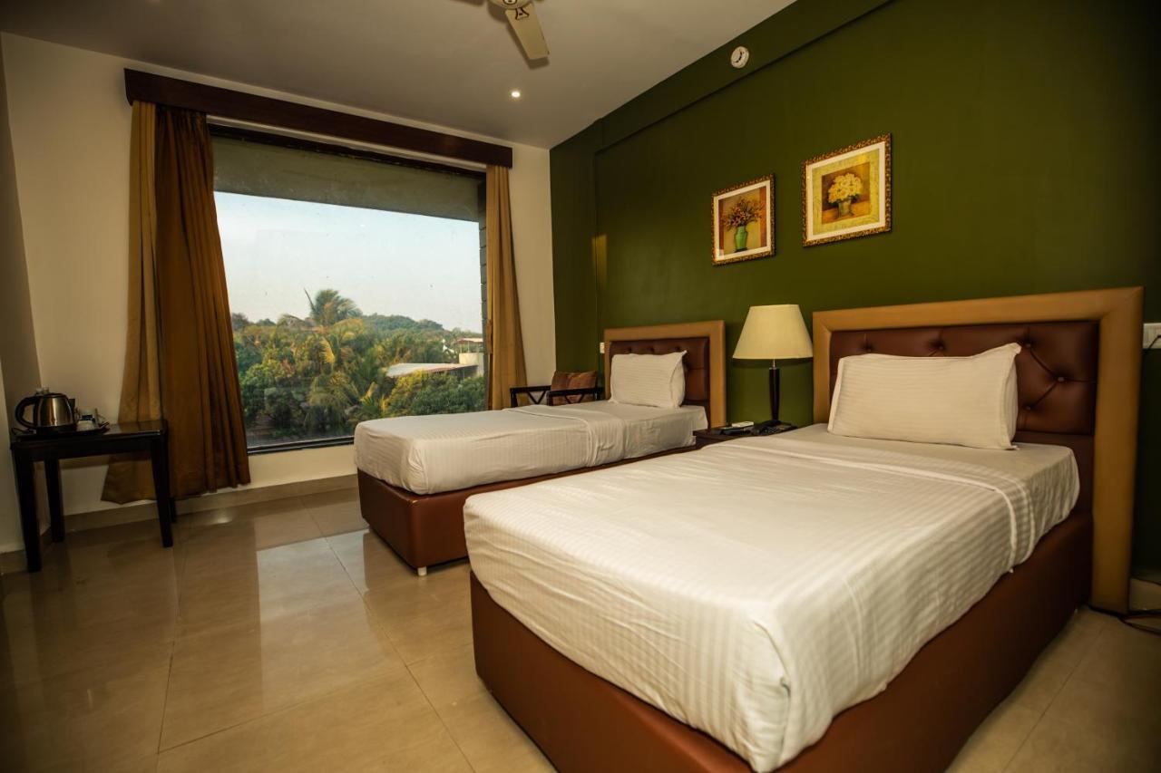 Seasons Hotel & Spa Madgaon Luaran gambar