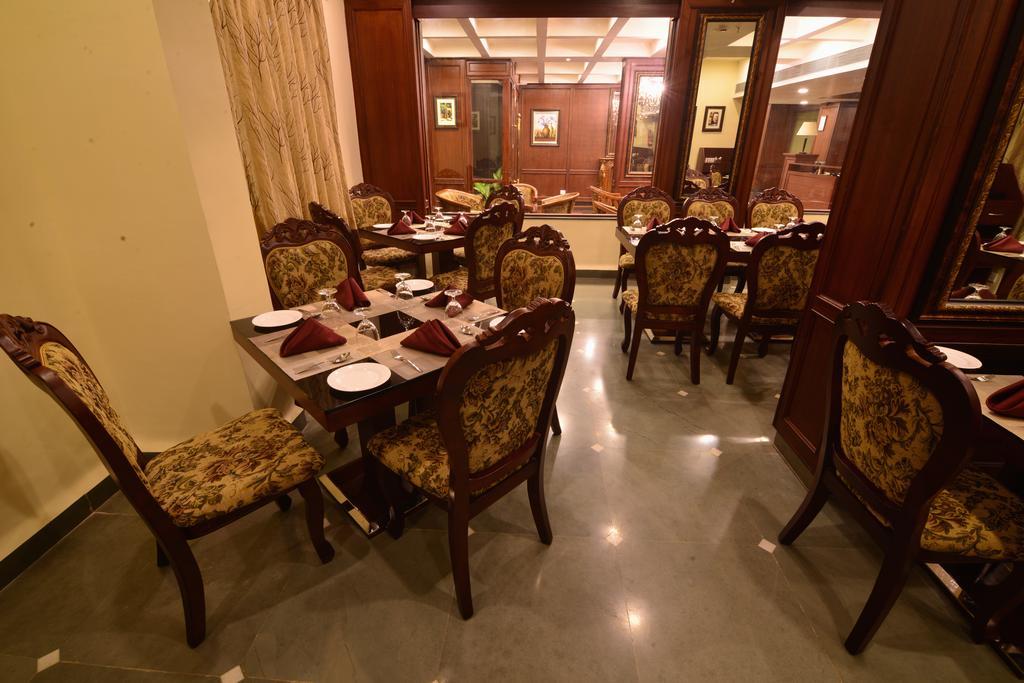 Seasons Hotel & Spa Madgaon Luaran gambar