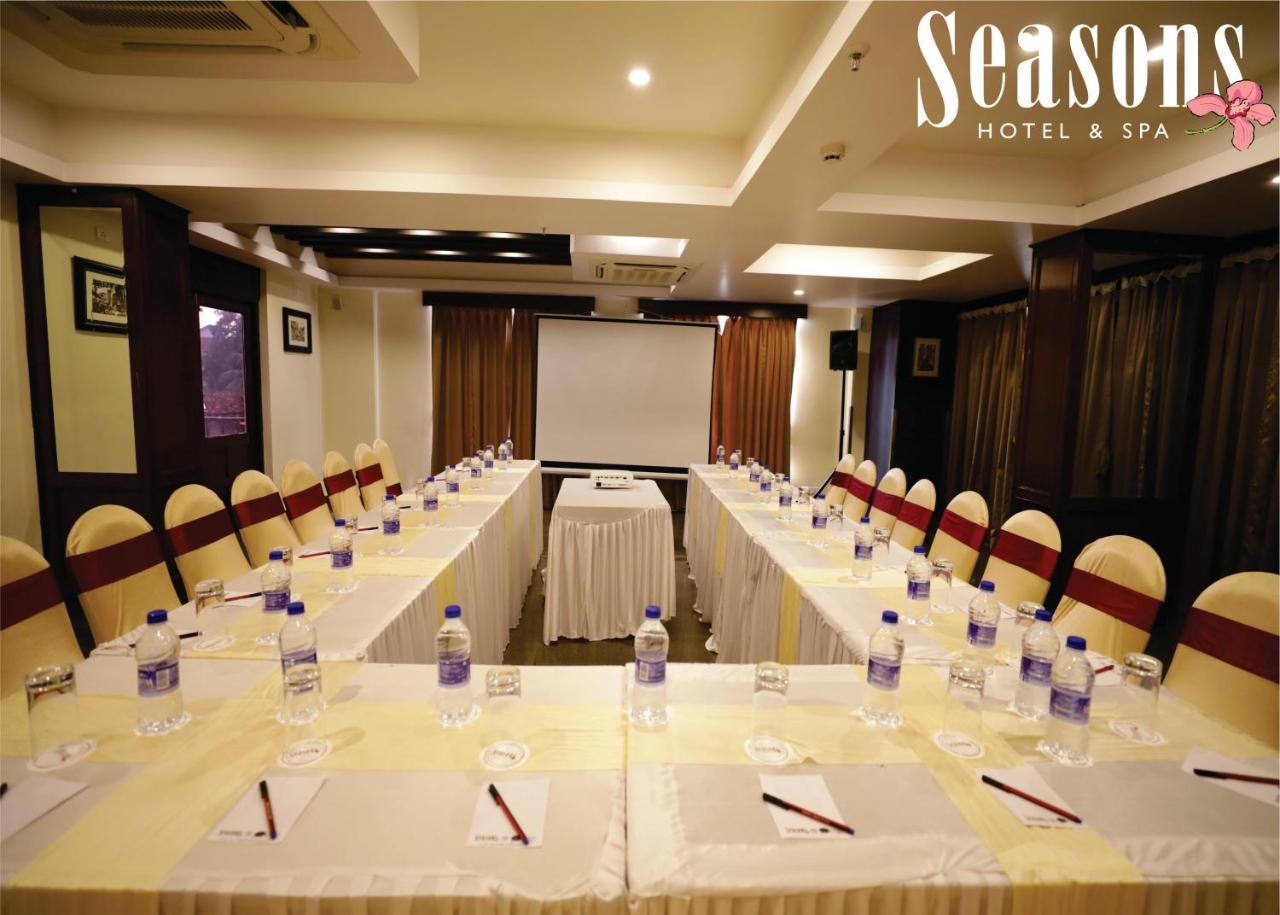 Seasons Hotel & Spa Madgaon Luaran gambar